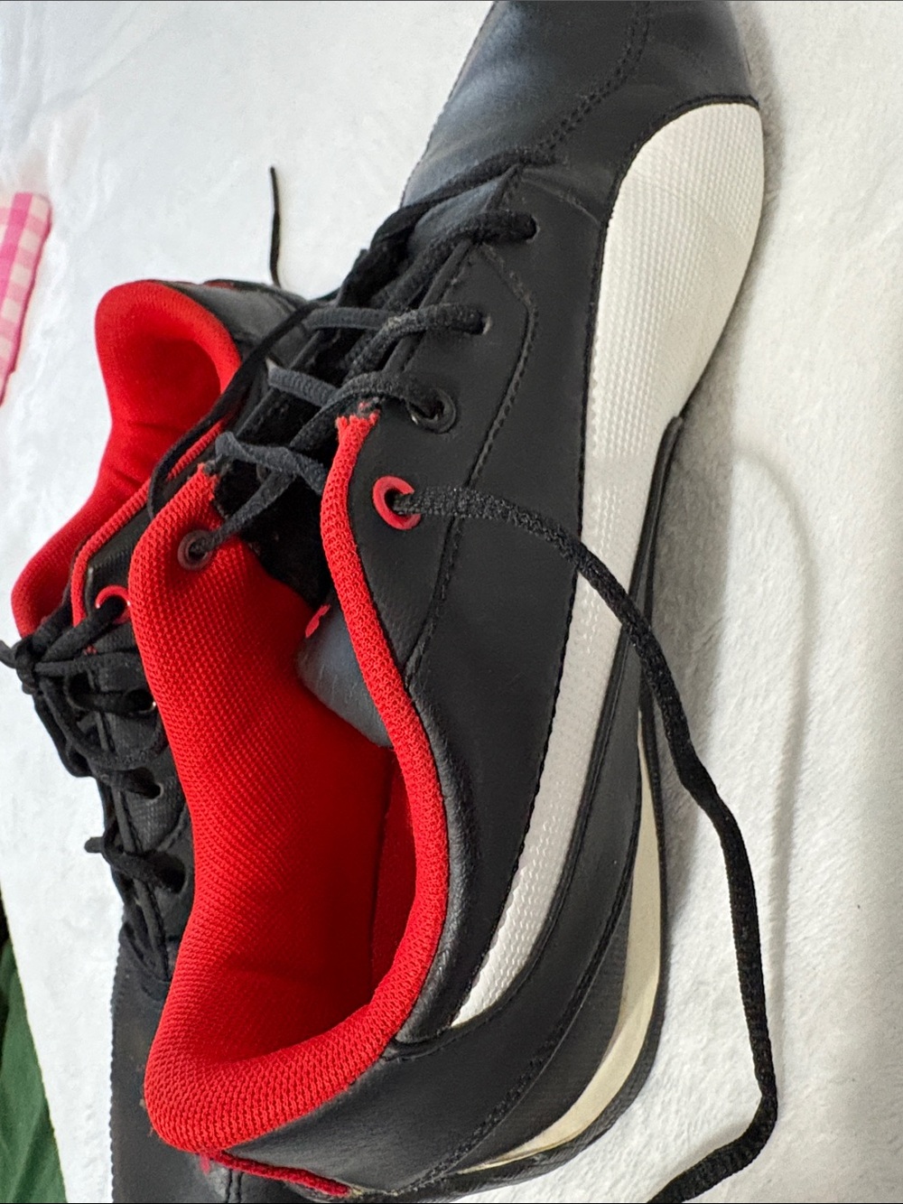 Puma Men’s Sneakers Black Red White – Size 6.5 – Used